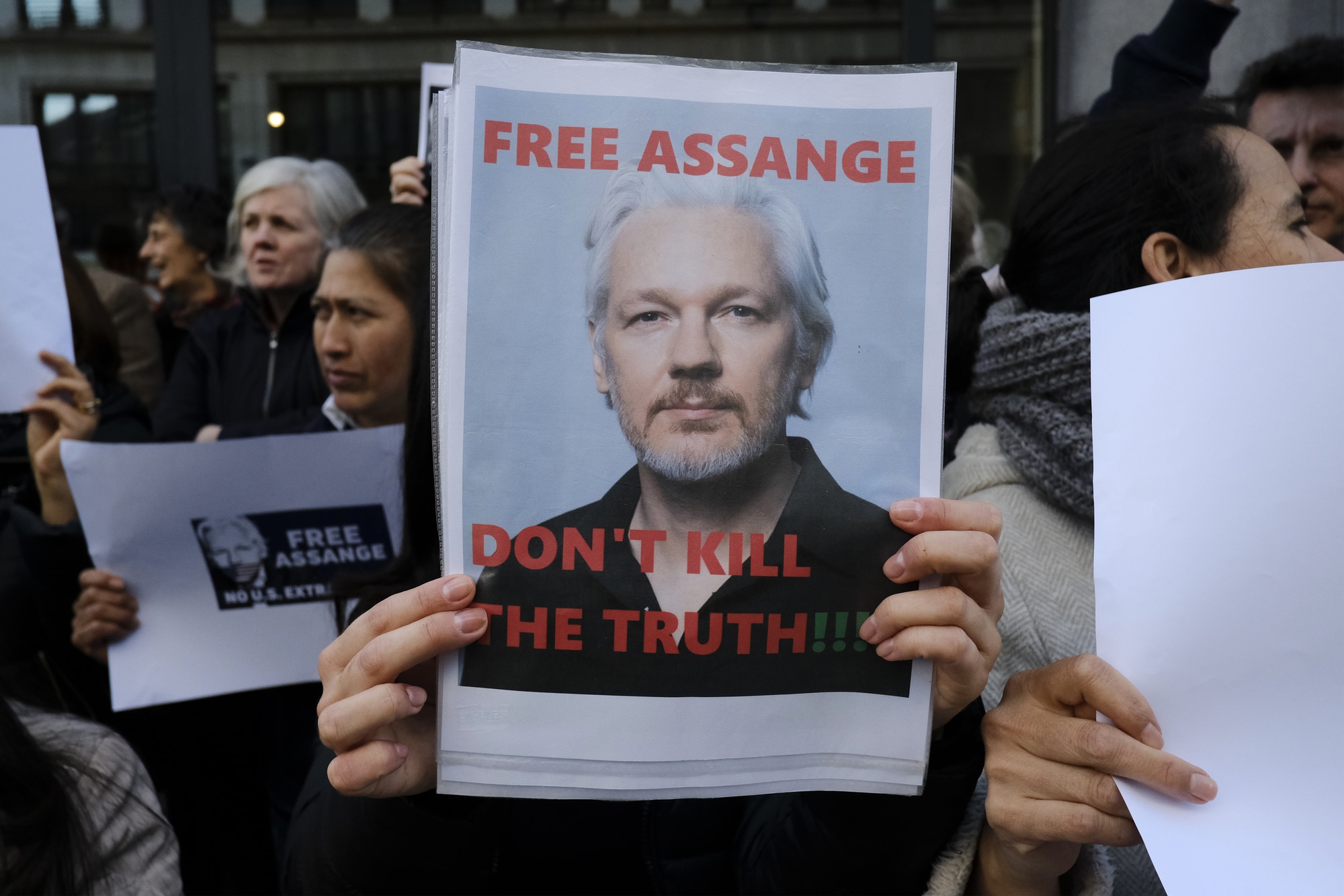 Welche Gemeinsamkeiten haben Julian Assange und Bitcoin?