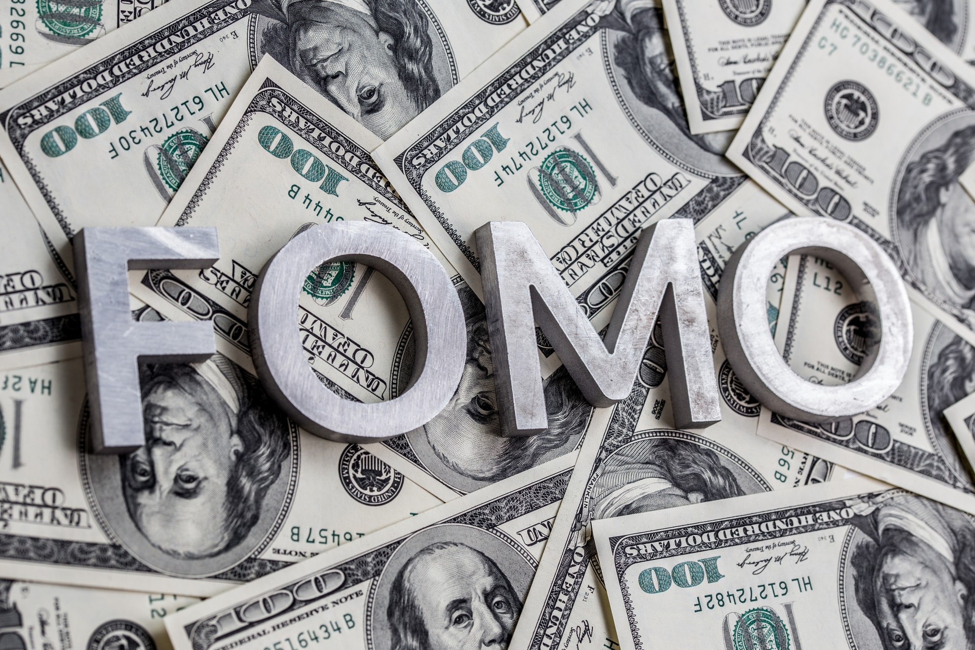Wie Du erfolgreich der FOMO in Krypto entkommst