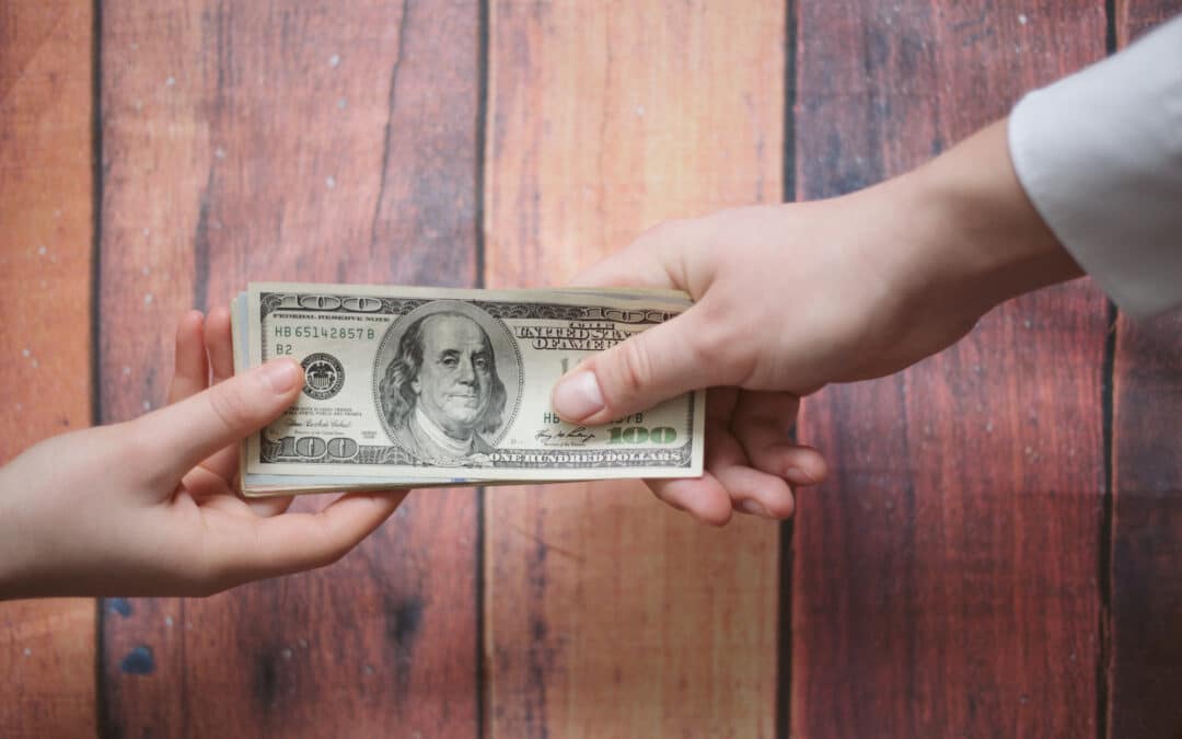 Skandal: Sam Bankman-Fried nutzt 100 Mio. $ gestohlene FTX-Gelder für politische Spenden